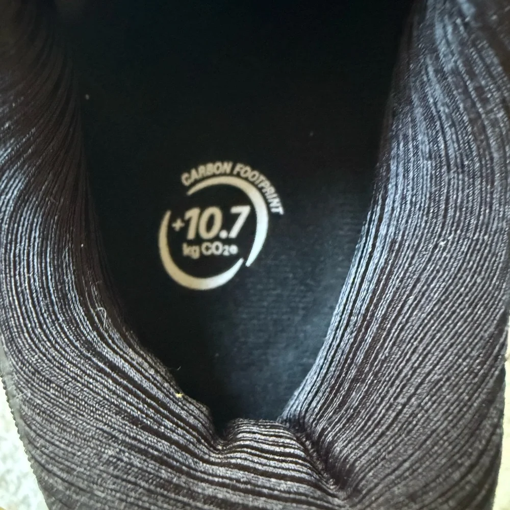 ASICS Women's Black and Blue Athletic Shoes Size 8.5 - Picture 6 of 7